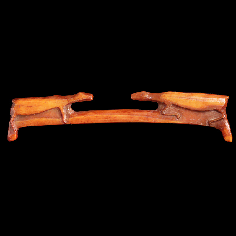 Thule Handle Depicting Two Caribou